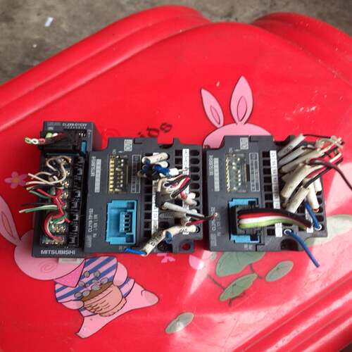 三凌CL2Y8-TP1S2(两个)CL2X8-D1C3V(1询价