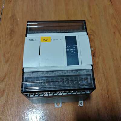 信捷PLCXD3-32RT-E，功能正常，成色为实图询价