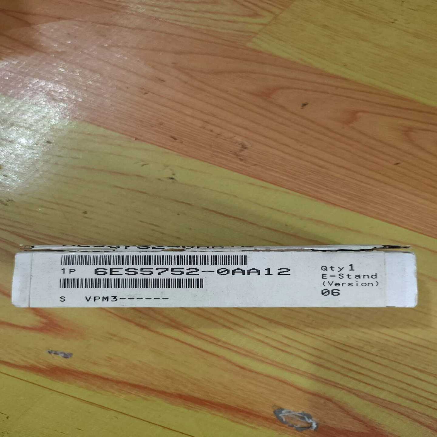 【议价】6ES5752-0AA12，开封了，实物拍