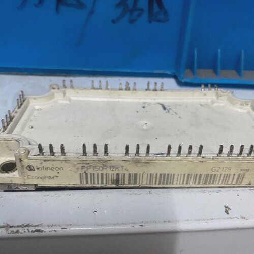 询价-英飞凌FP150R12KT4成色如图有一组脚剪