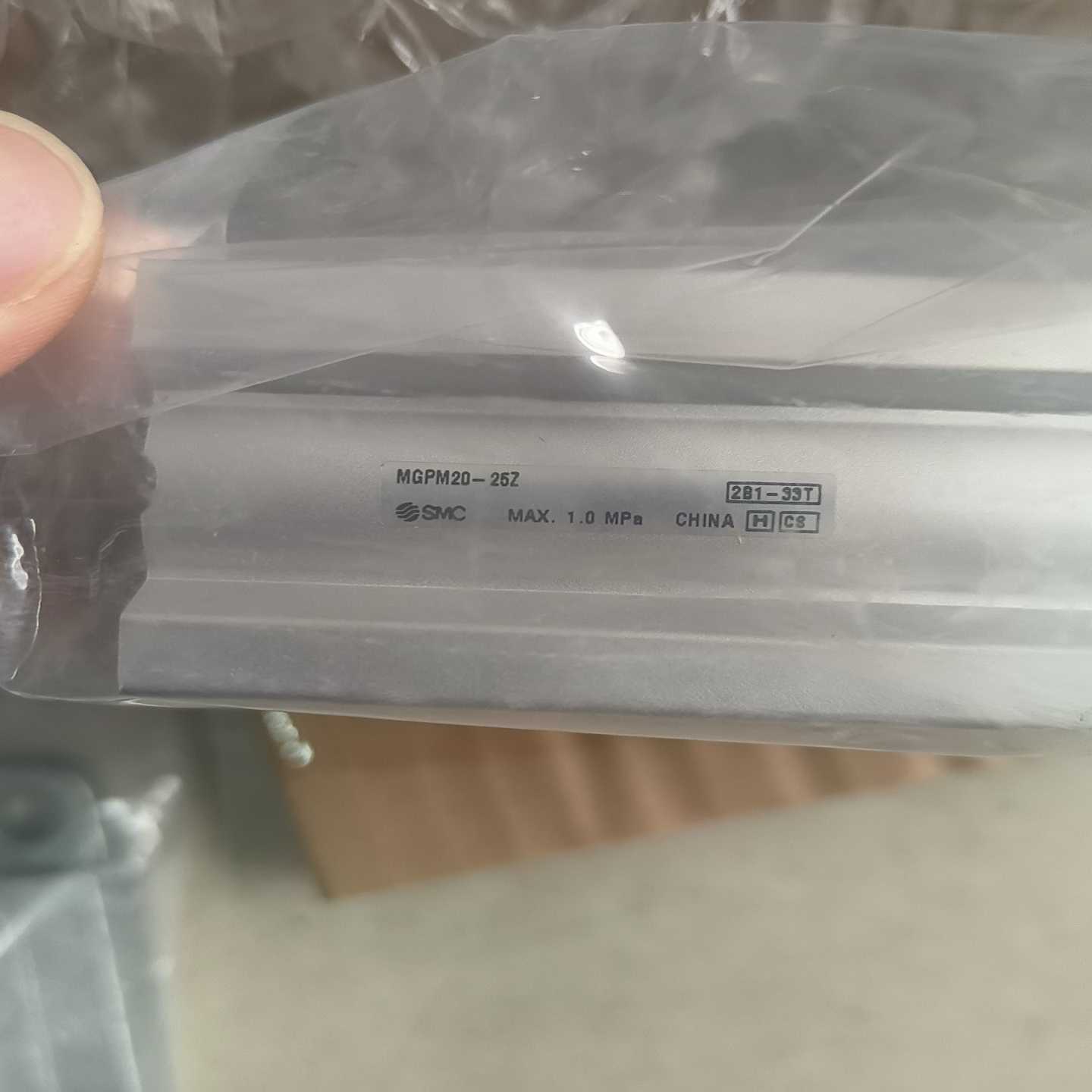MGPM20-25Zsmc双三轴气缸，其他型号可询价