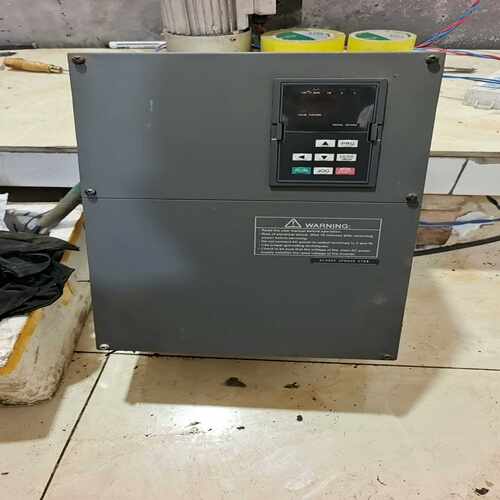众晨变频器XL8800T.37kw成色如图现场询价