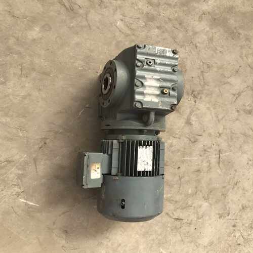 【星慕电子】一台sew 制动齿轮减速机，SA77 DT90L4/BMG，