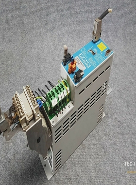 REISROBOTICS4005ATID:3520783CU:70F400VAC/5ArmsIS