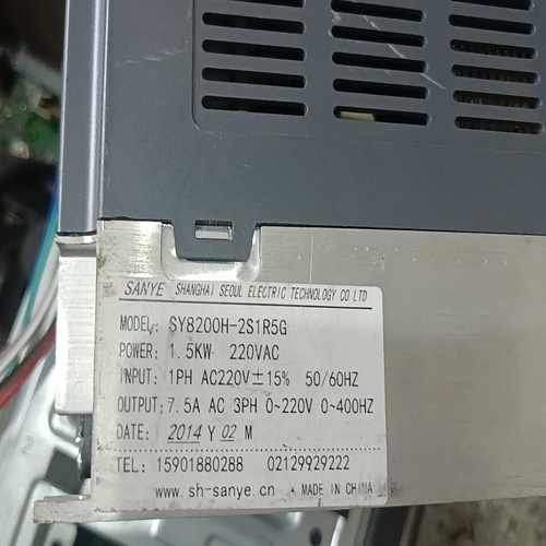 SY8200H-2S1R5G变频器一台。1.5kw.询价