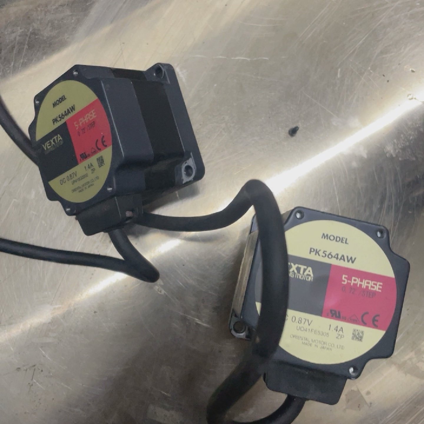 VEXTA东方步进电机PK564AW，拆机下来的，两台询价