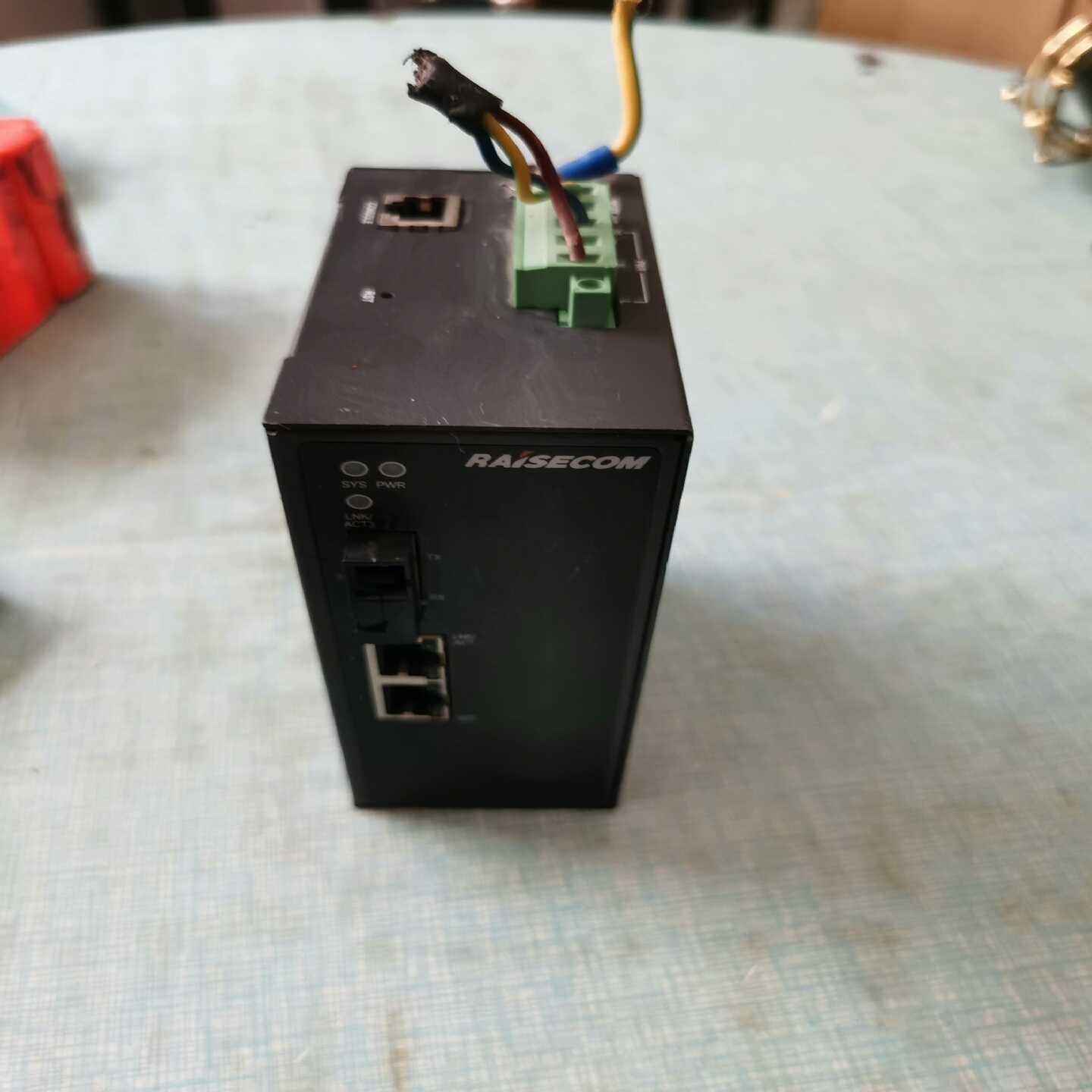 咨询-RAISECOM斯达瑞康工业以太网交换机，S1003i-F
