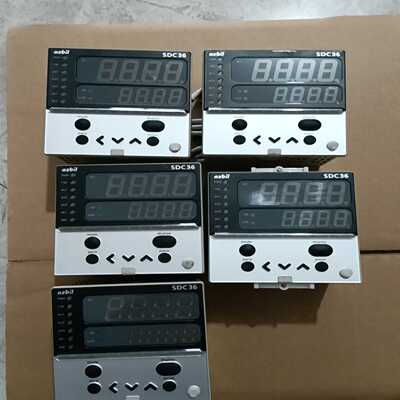 拆机azbil山武温控器C36TCOUA1200数量5