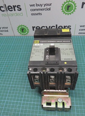 Square D  32Amp  Thermal Magnetic circuit breaker SFA3032