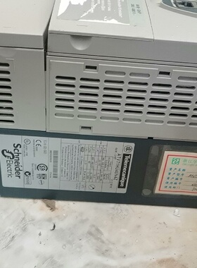 拆机施耐德ATV71HU40N4Z4KW成色好实物拍