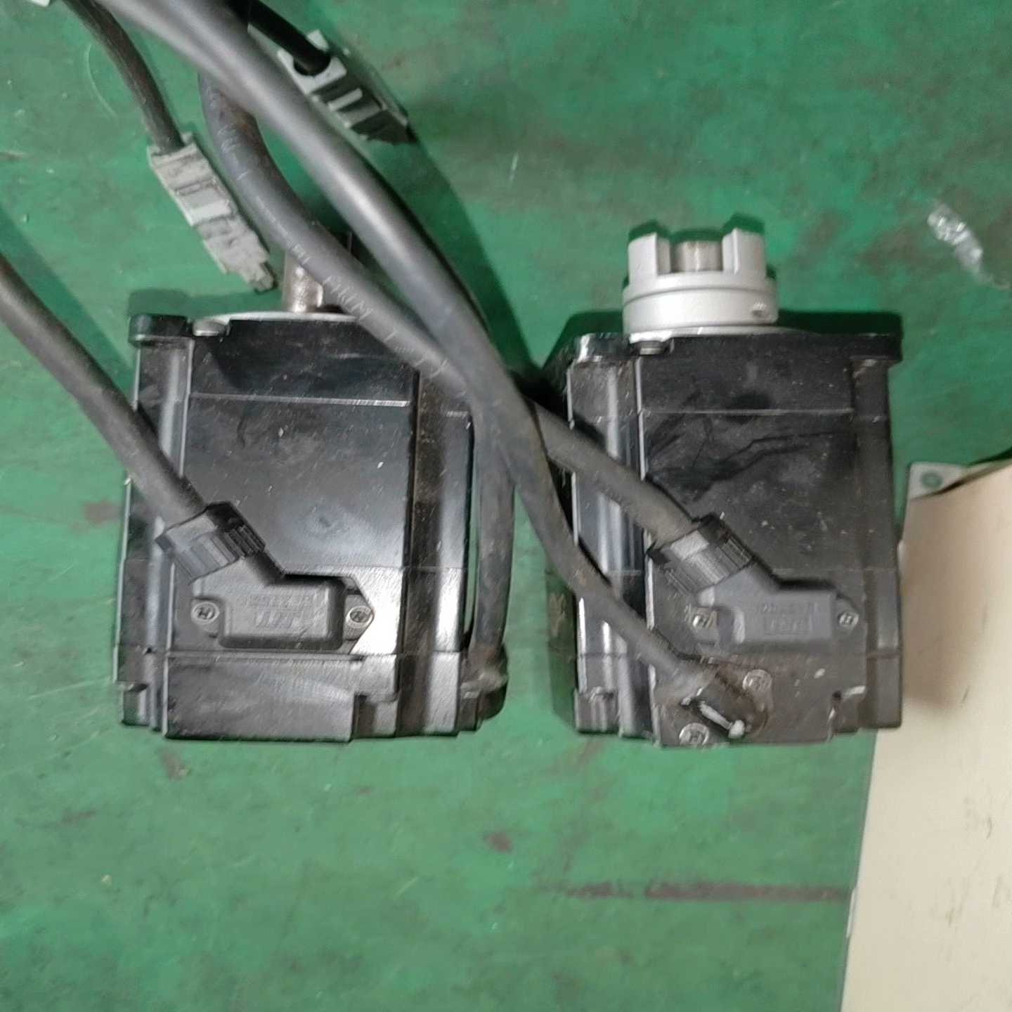 安川电机SGM7J-04AFC6S询价