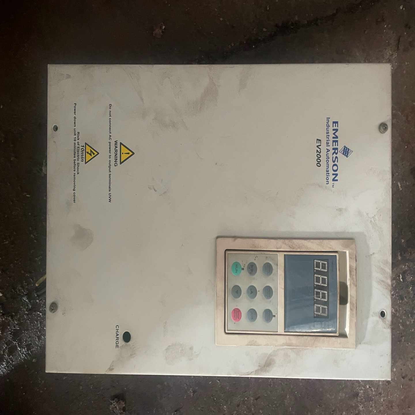 艾默生变频器EV2000-4T0220G1/0300P12--议价商品