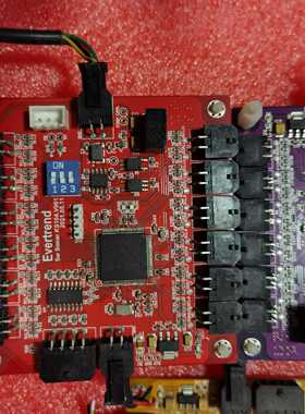 咨询-UTEPO优特普POE24口全千兆模块化交换机，如图