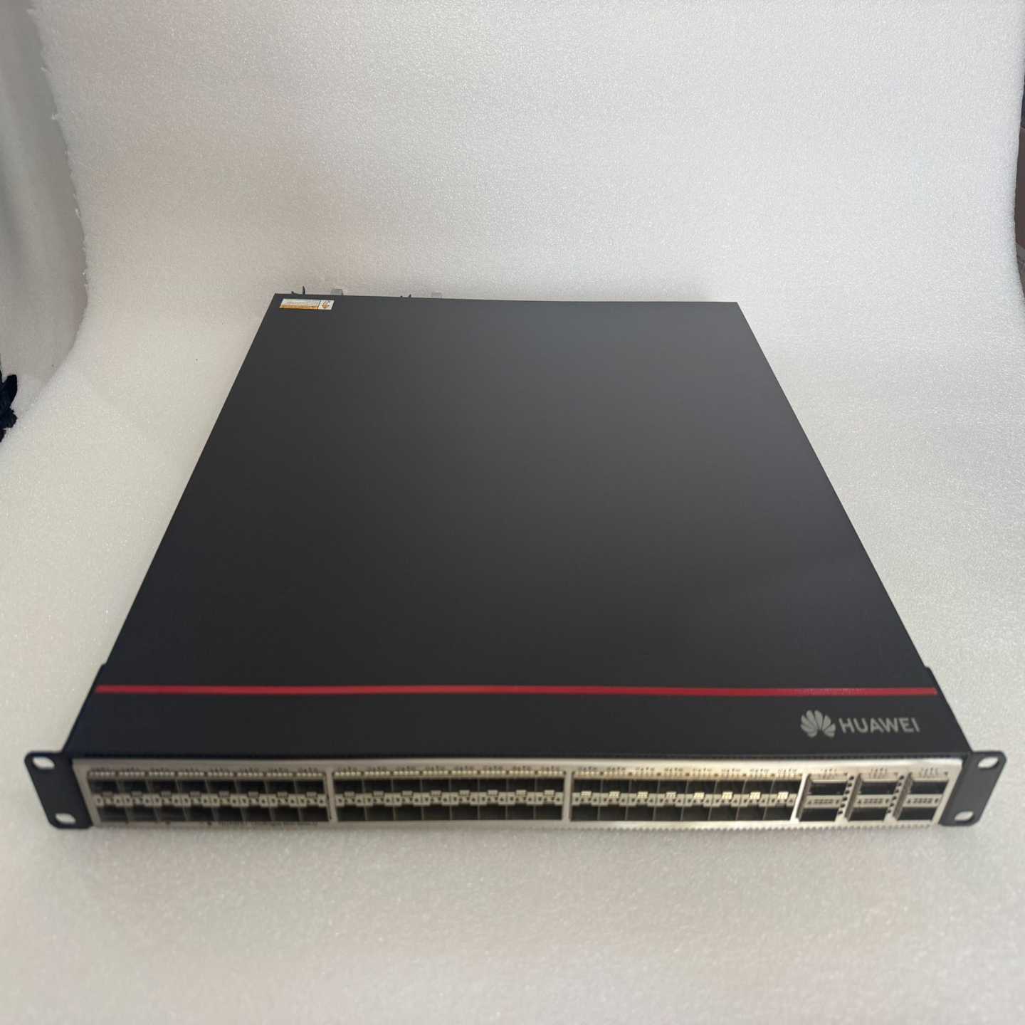 询价华为CE6820-48S6CQ-B，万兆100G交换机