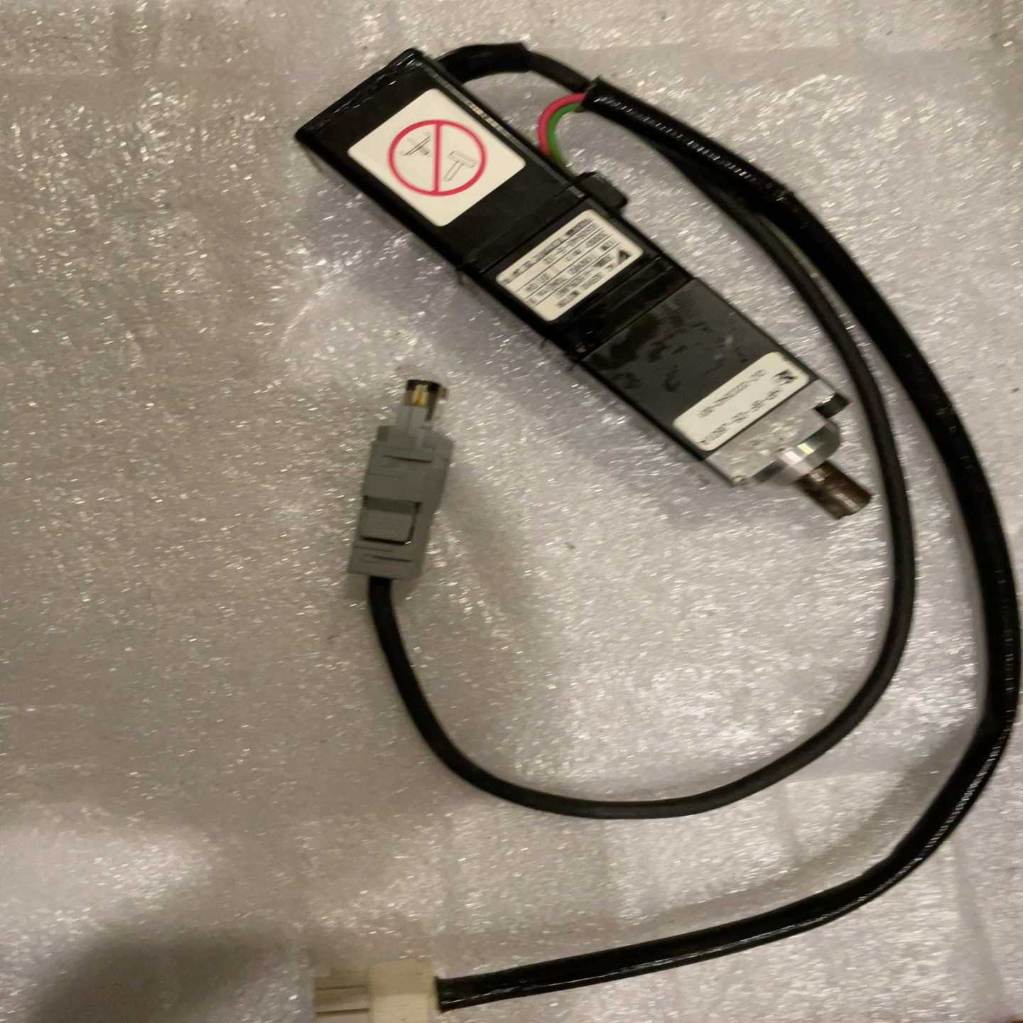 安川电机SGMMJ-A1B2BJA61带减速机成色一般。适用