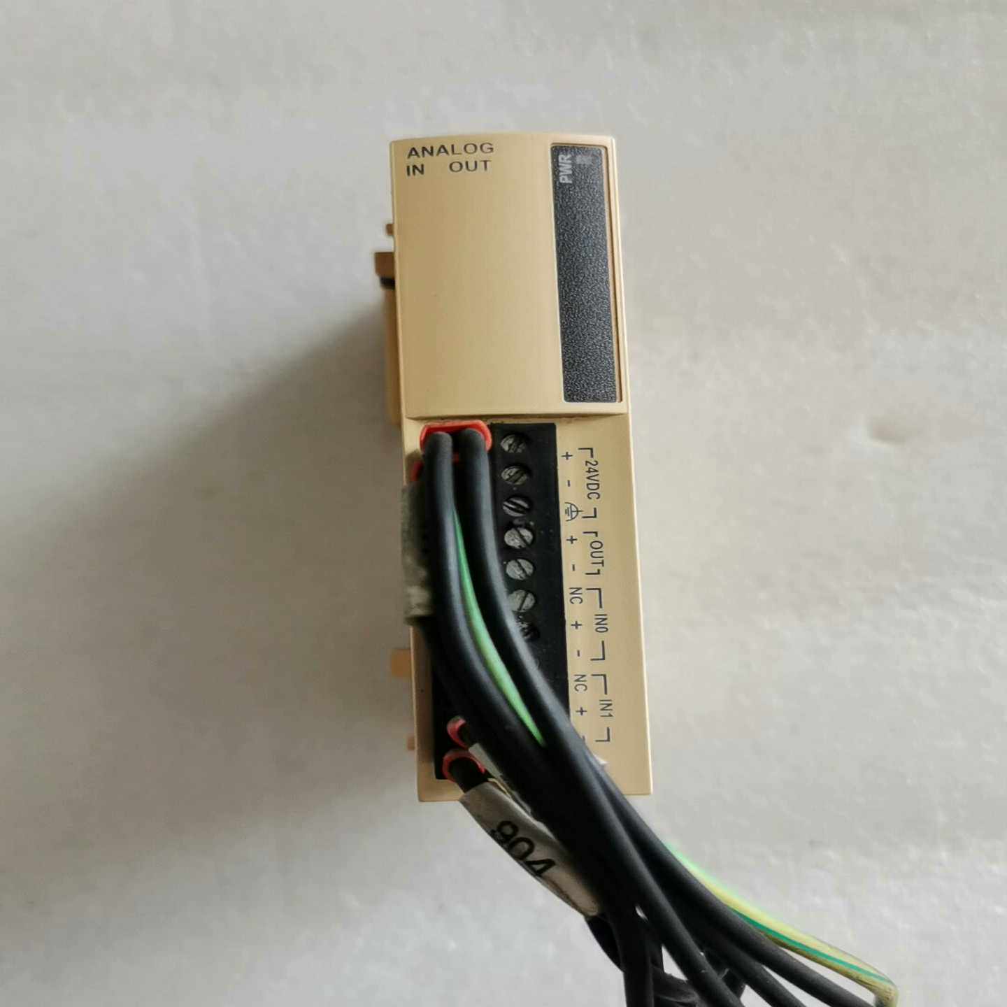 议价施耐德TWDAMM3HT成色如图功能正常，感兴趣的联系