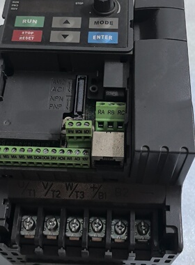 台达变频器VFD022E43A2.2KW功率38048