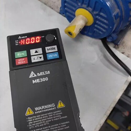 寻台达变频器0.75KWVFD4A8ME21ANNAA成色