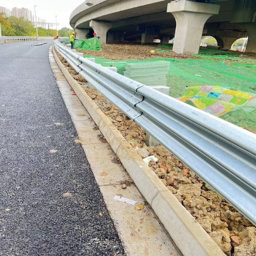 双波高速公路波形护栏板乡村防撞波w形梁钢安全国县道波纹隔离栏