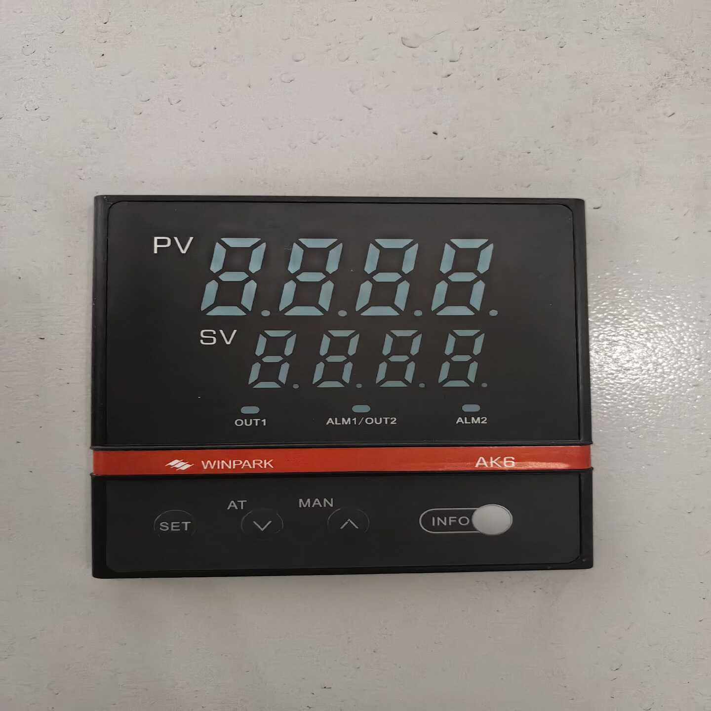 汇邦温控表AK6一EPL110一C007R一X，仅装了下柜，询价