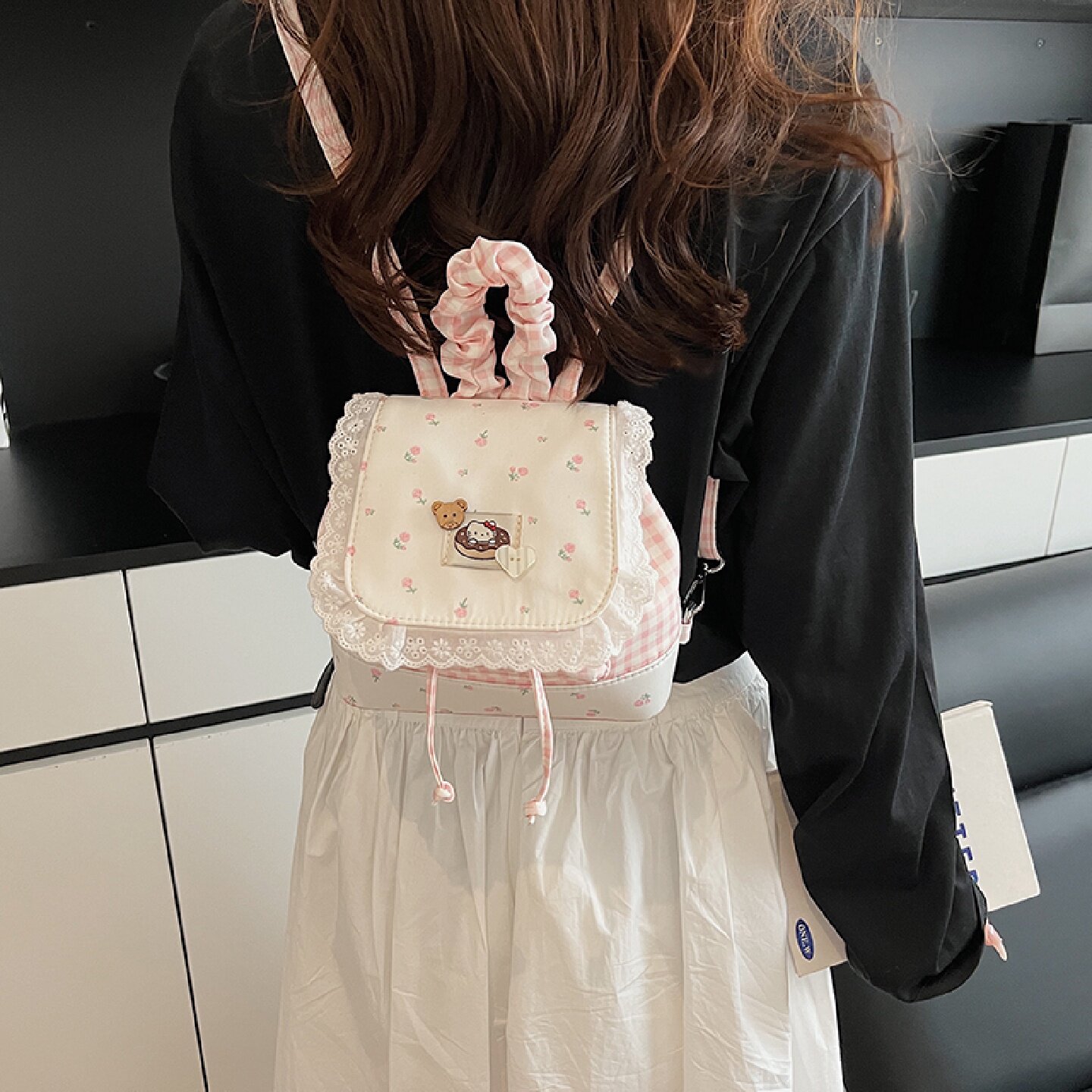 时尚可爱少女风迷你包包女2025年新款甜美高级感蕾丝边格子双肩包