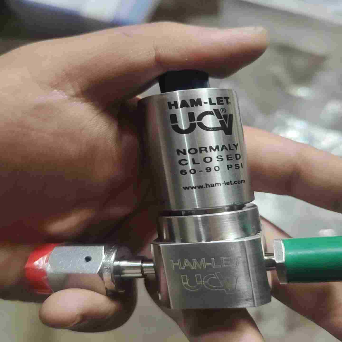 ATV12H075M2变频器， 成色不错，显示器膜都没~询价
