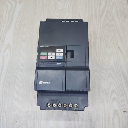 询》众辰Z2000变频器重载7.5kw380v