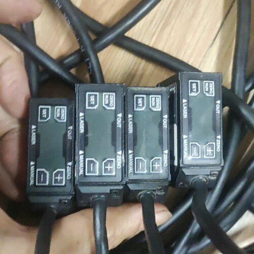 议价Ops 22100Am12 Laser Displacement Sensor 5 Pcs Function P