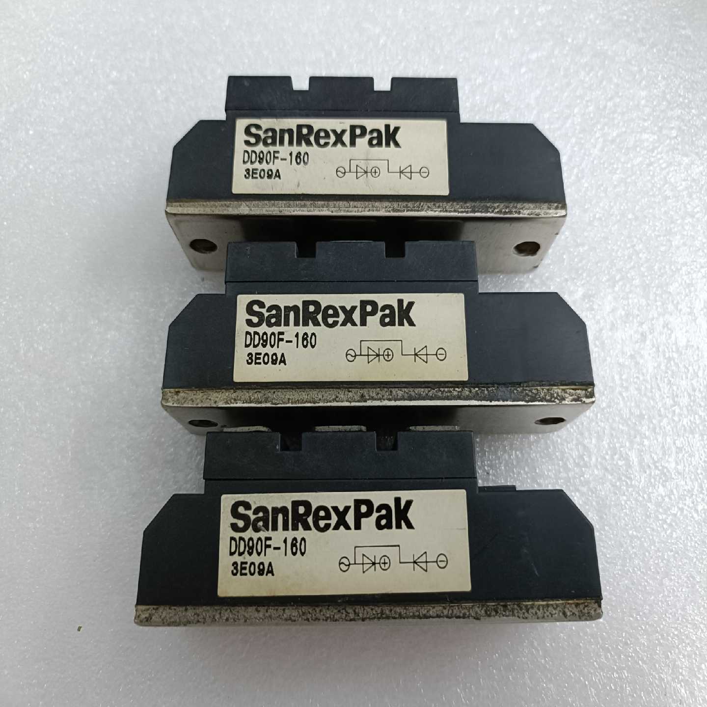 变频器整流桥SanRexPaK模块DD90F-160,实~询价