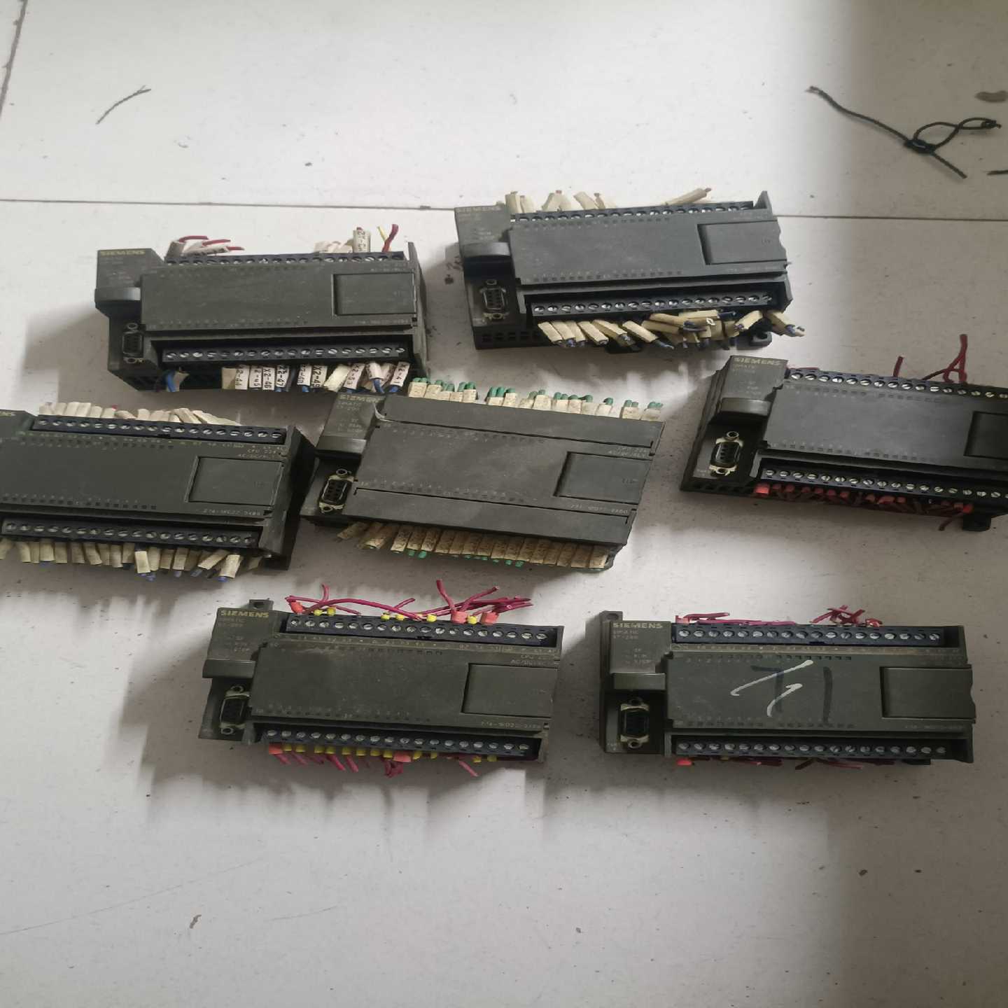 美版PLC多个，214-1BD22-0XB0，拆询价