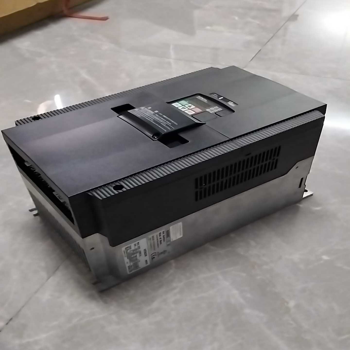 询价日立变频器WJ200-150HFC-M99新