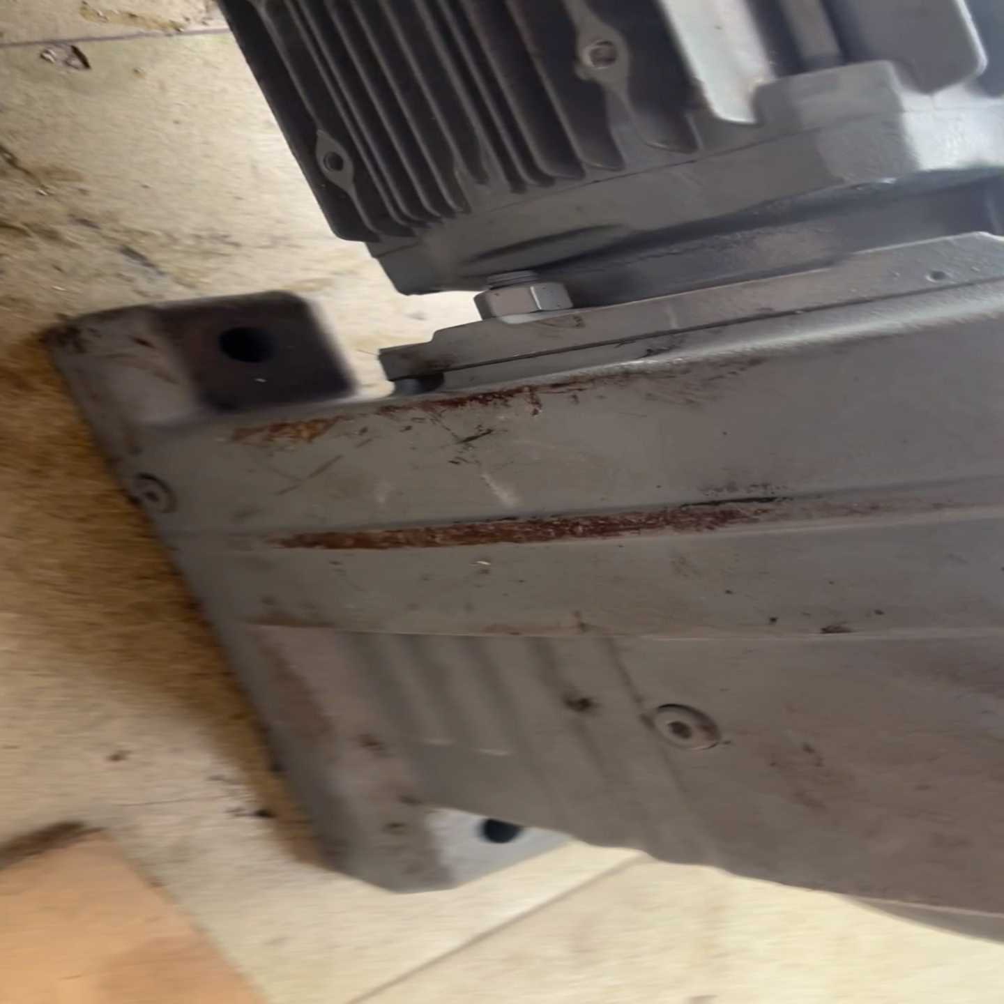 议价SEW赛威减速电机R87DRE132S4功率5.5K