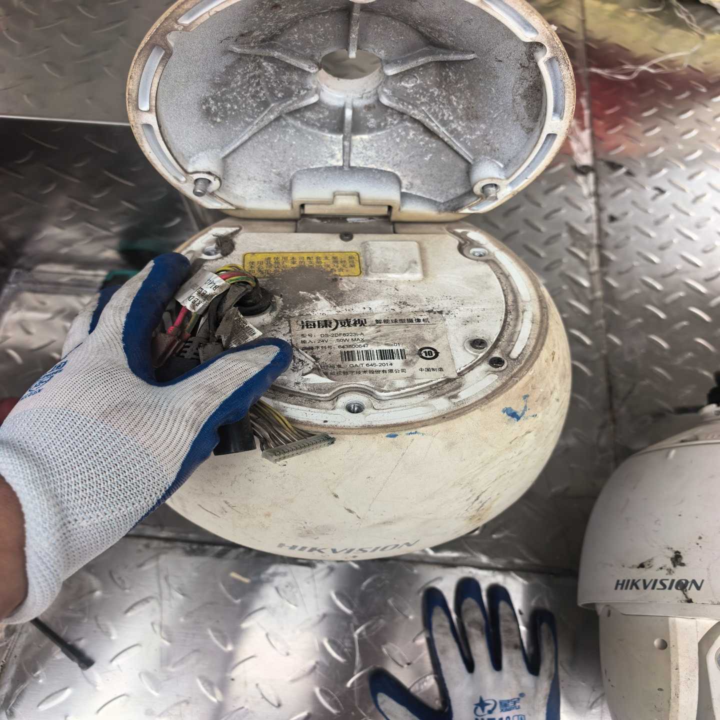 咨询-海康8寸。DS-2DF8232I-A，不带任何配件，