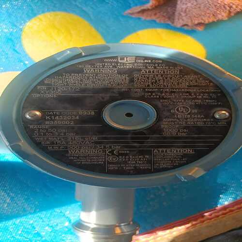 UE压力开关J120-172XY350没有用过存放不当询价