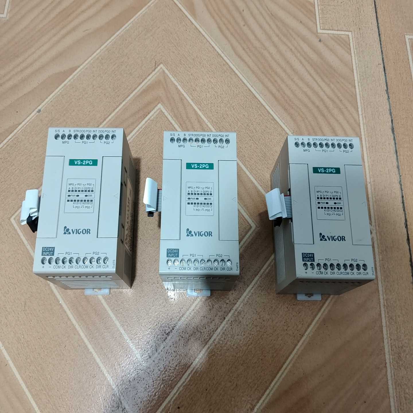 咨询-丰炜模块VS-2PG，功能正常，成色为实图