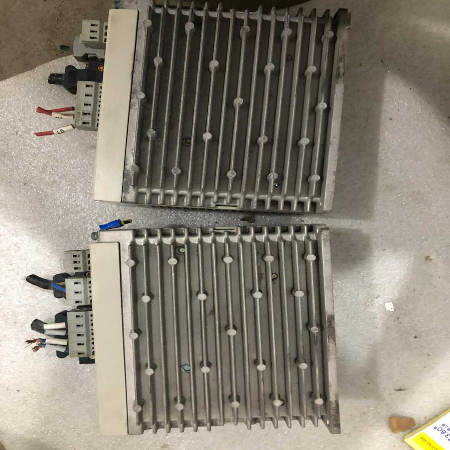 美国HONEYWELL 温控仪 DC1040CR-10100（电子设备）
