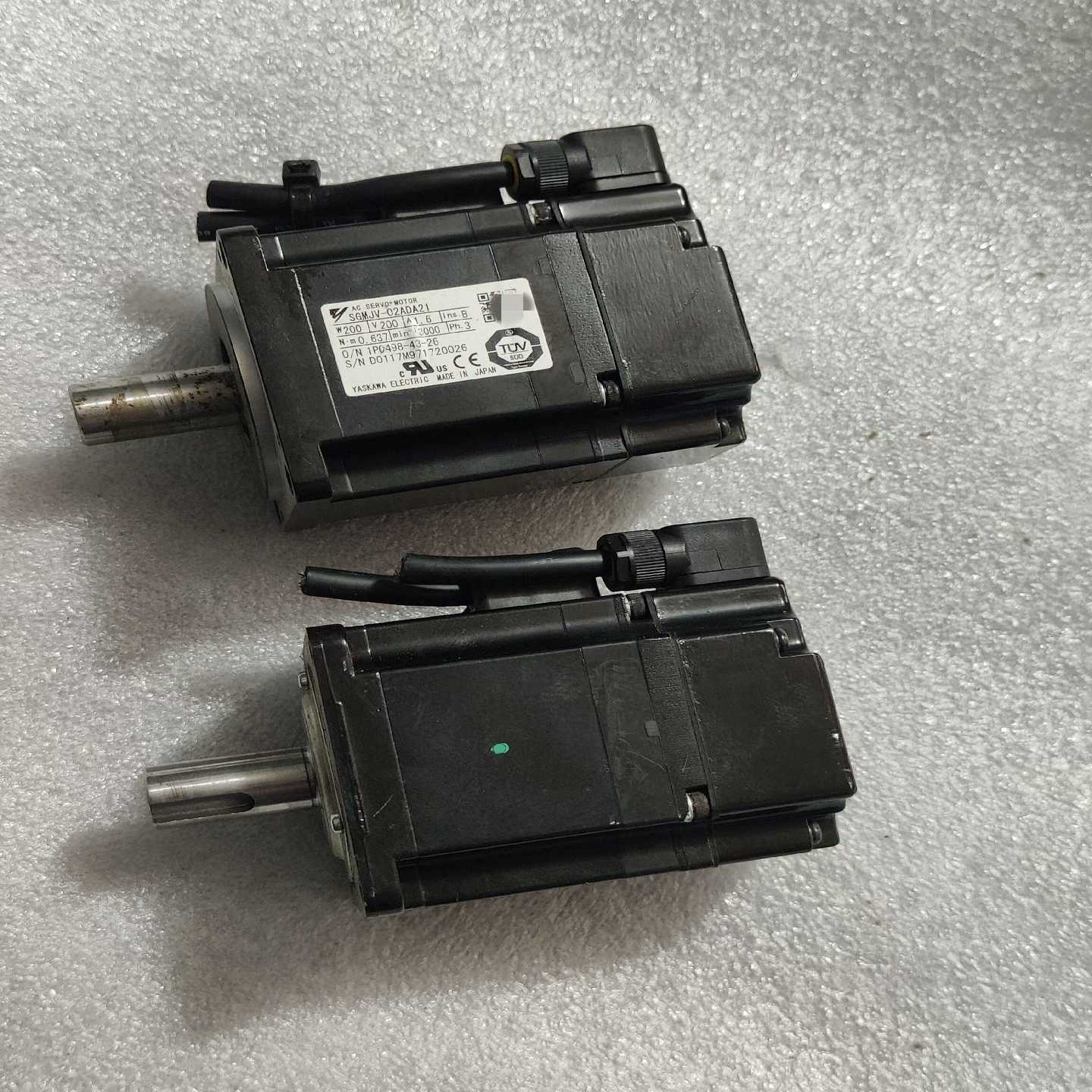 SGMJV-02ADA21 安川200w电机 实物图 （电子设备）