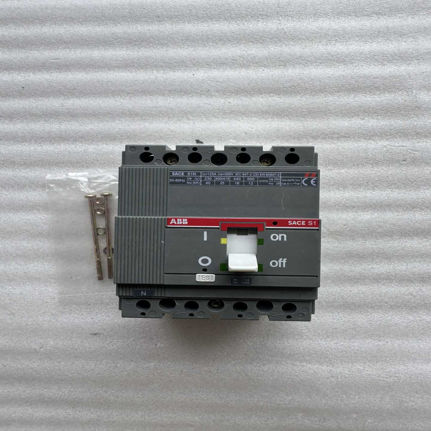 ABB塑壳断路器SACES1N，4P四进四出，125A，额--议价商品