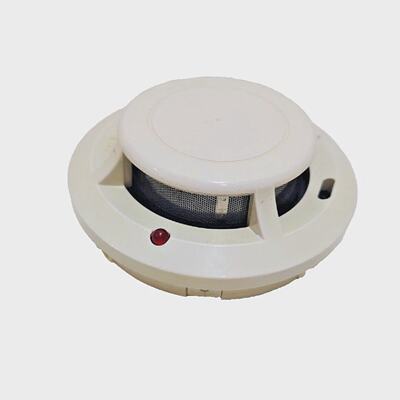 SYSTEM SENSOR 1151 ION  IONIZATION SMOKE DETECTOR HEAD