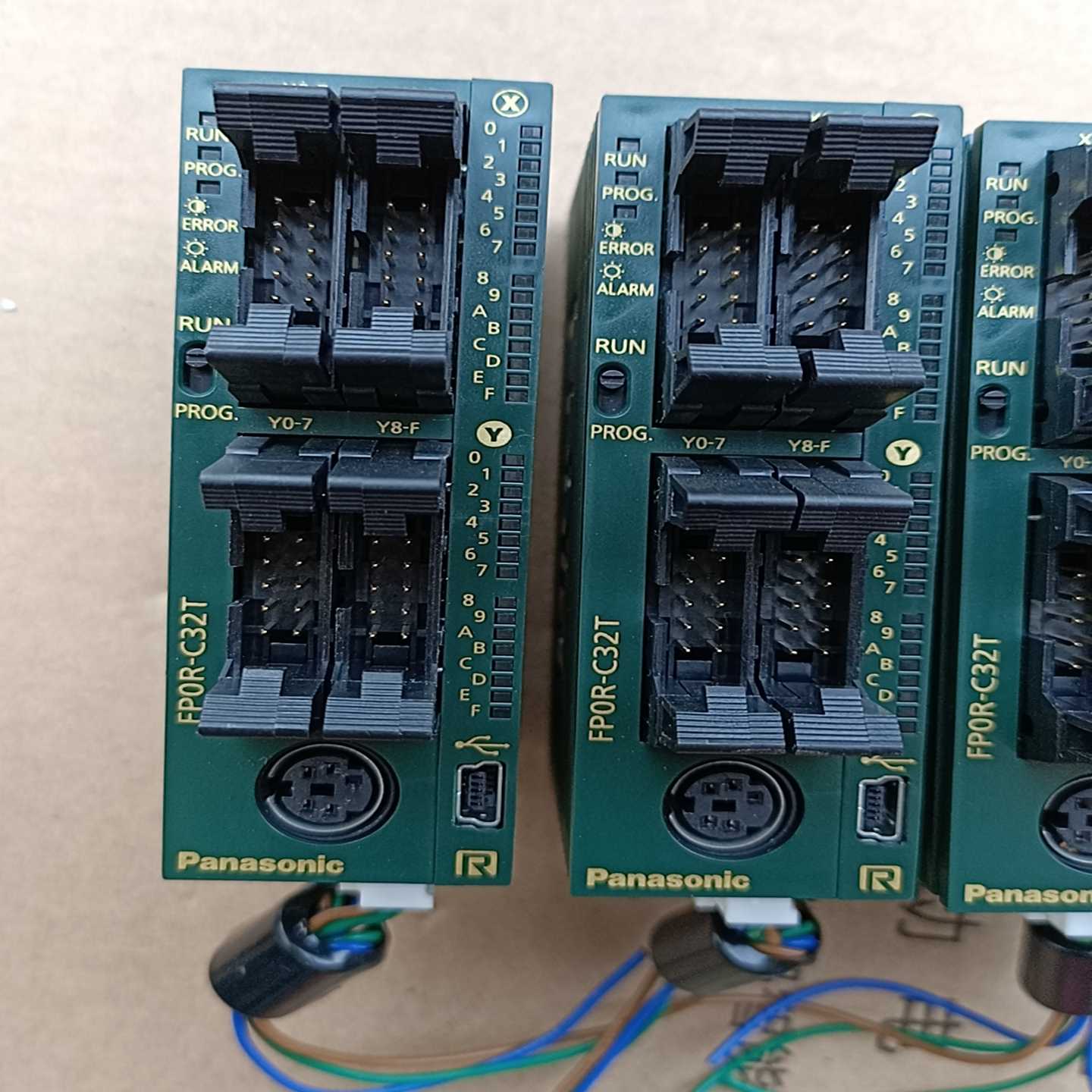 松下原装进口PLCAFP0RC32TFP0R-C32T--议价商品