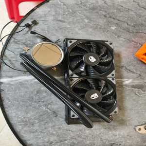 议价九州风神冰元素240水冷散热器，拆机闲置功能正常（主板扣具