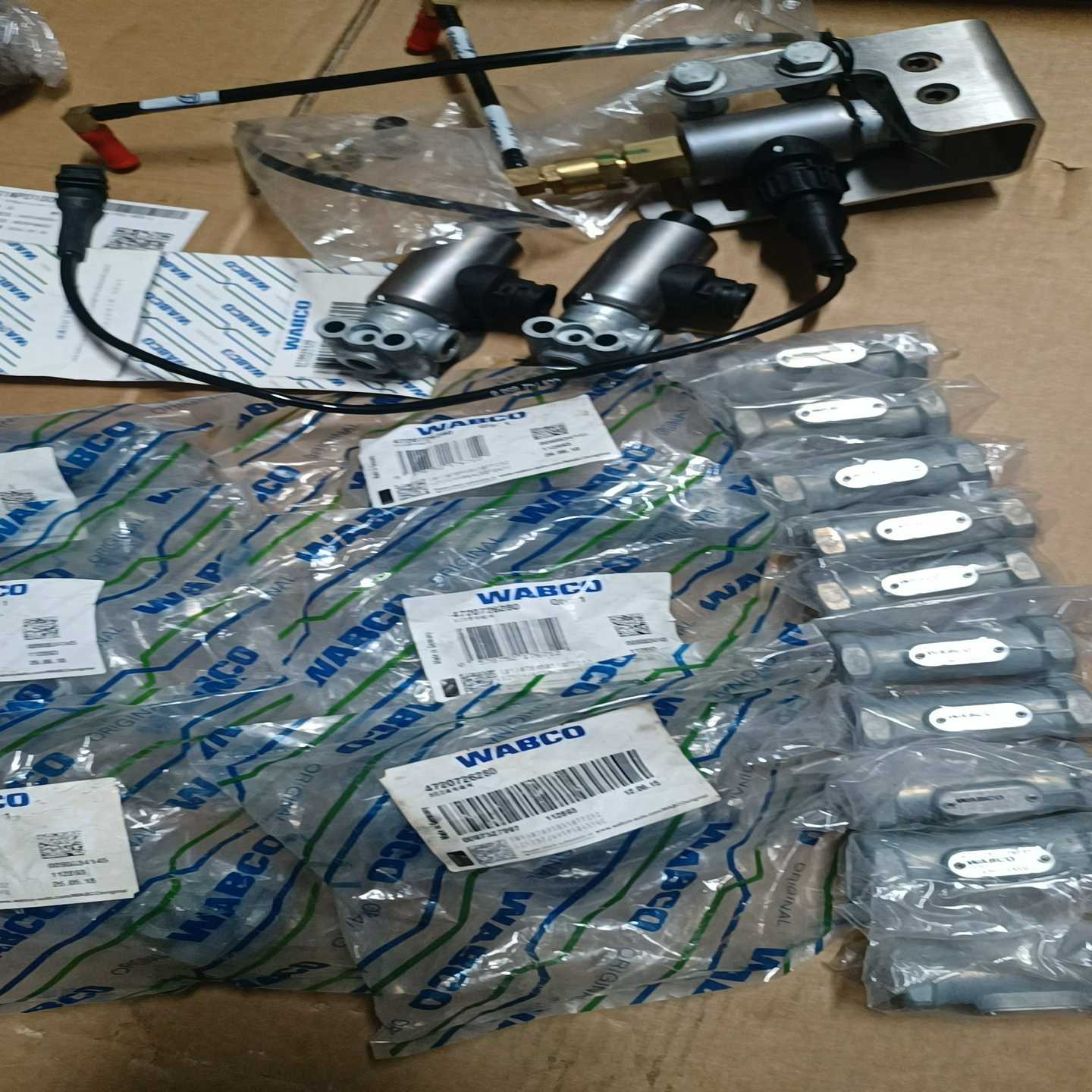 威伯拜ASR电磁阀4720726380全新9个还--议价商品