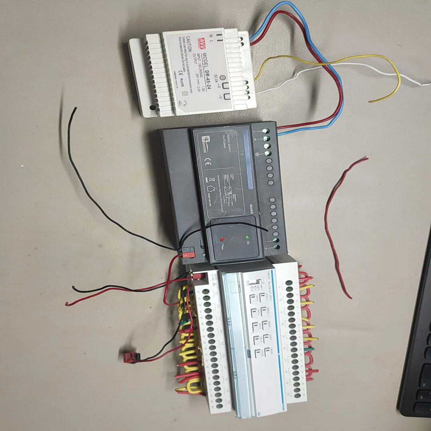 议价hagertxm620d开关执行器百叶窗kx控制器。适用