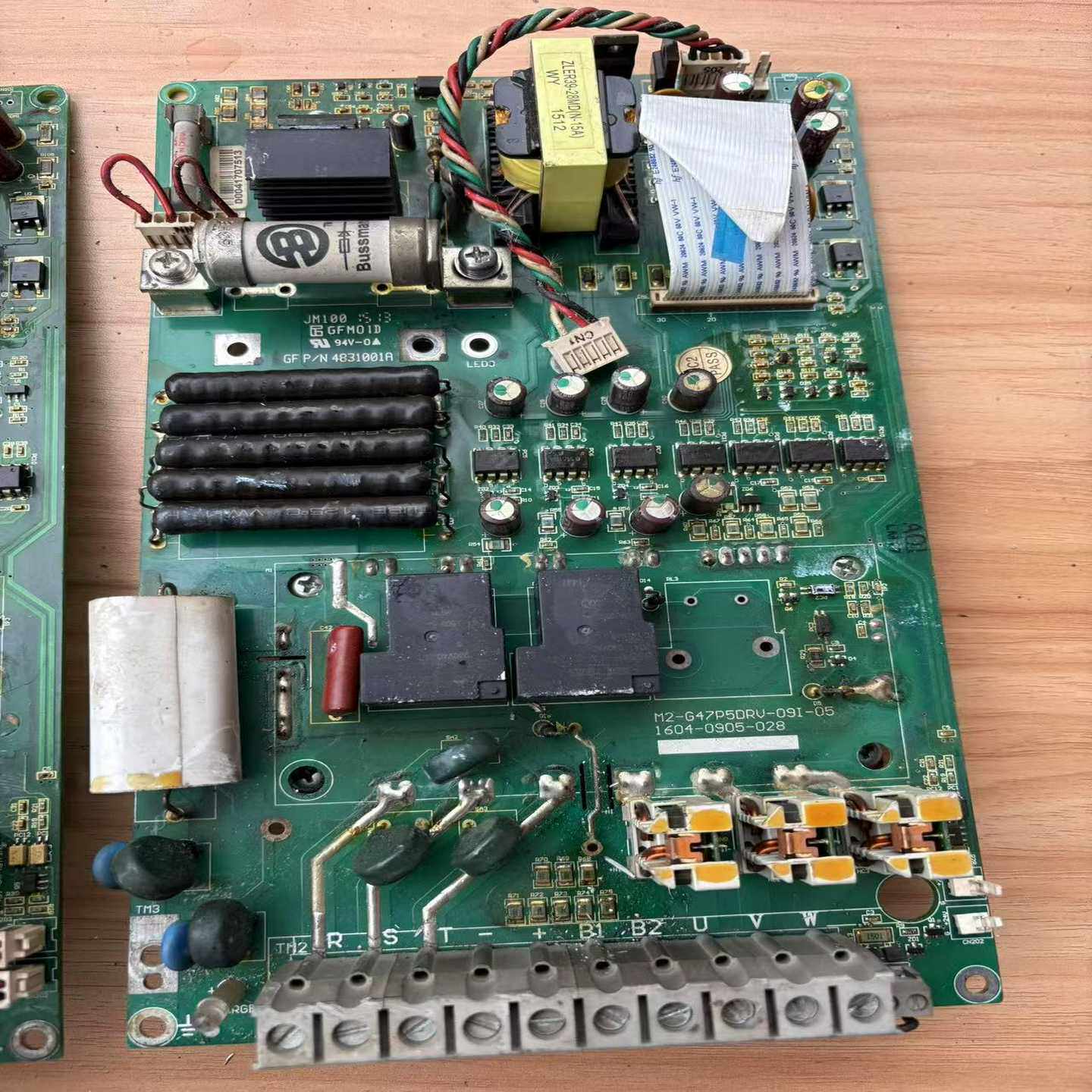 蒙德变频器驱动电源板M2-G47P5DRV-09I-05~询价