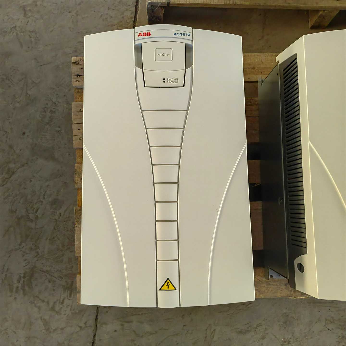 议价ABB510变频器5i5kw现货/维修