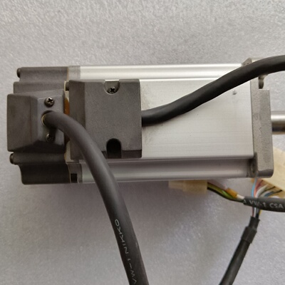 切片机驱动器配套电机，MUMS042A1E0S，400w，实【议价】