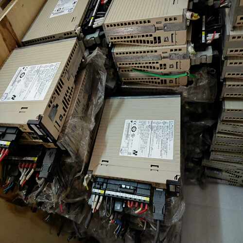 【议价】SGDV-1R6A15B安川5系M2总线型200W直线电机伺适用