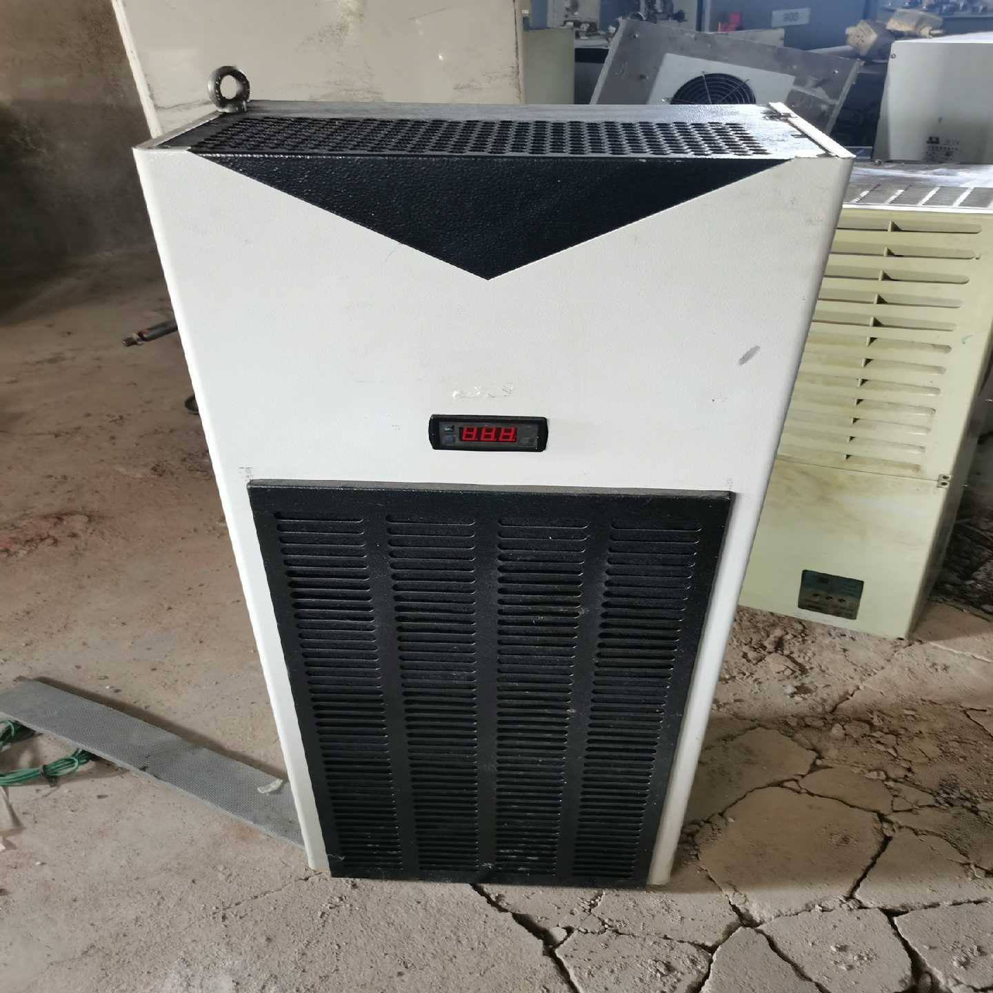 (霸霸电子)威图机柜冷却器,SK3368.520,成色如图,配件机处