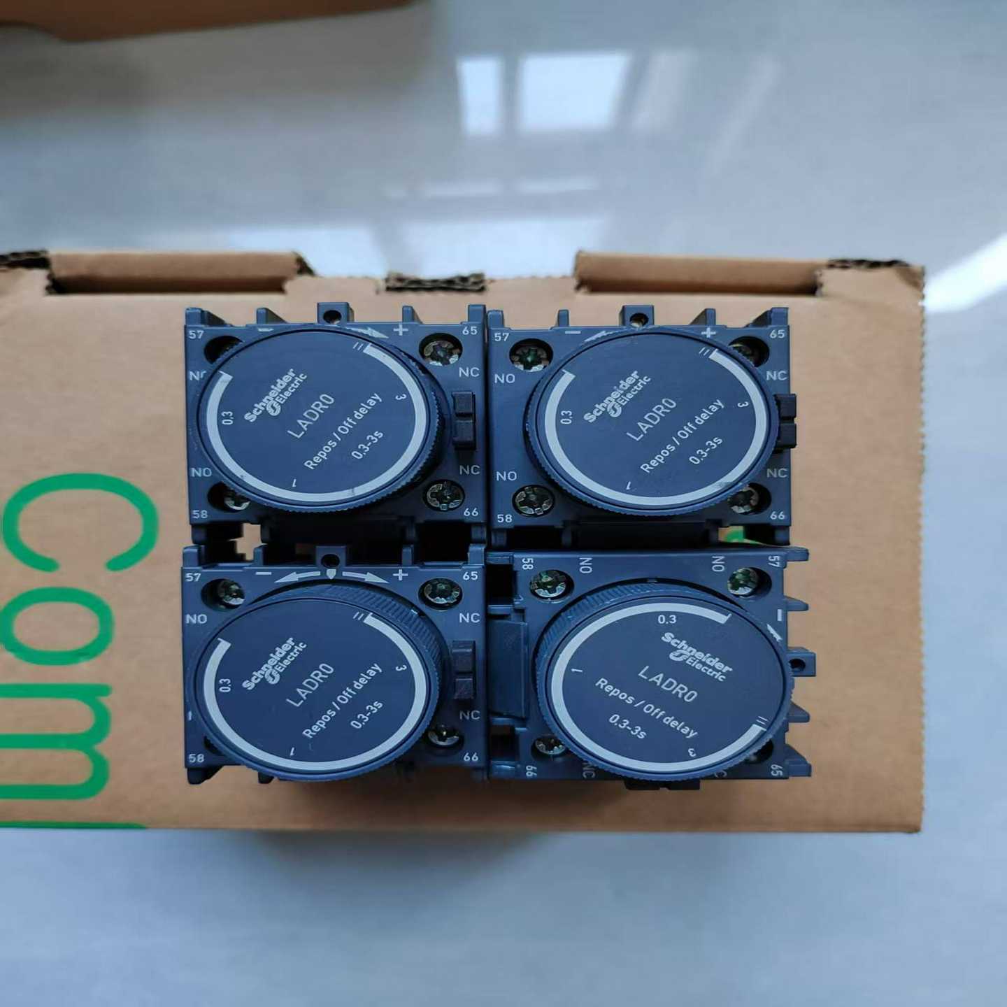 施耐德LADR0延时辅助触点模块--议价商品