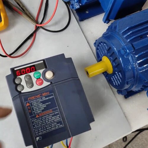 寻富士变频器0.75KW2.2KWFRN0.75C1S4